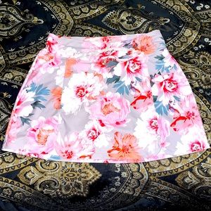 Floral print skort size L